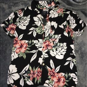 A&F Floral short-sleeve button up